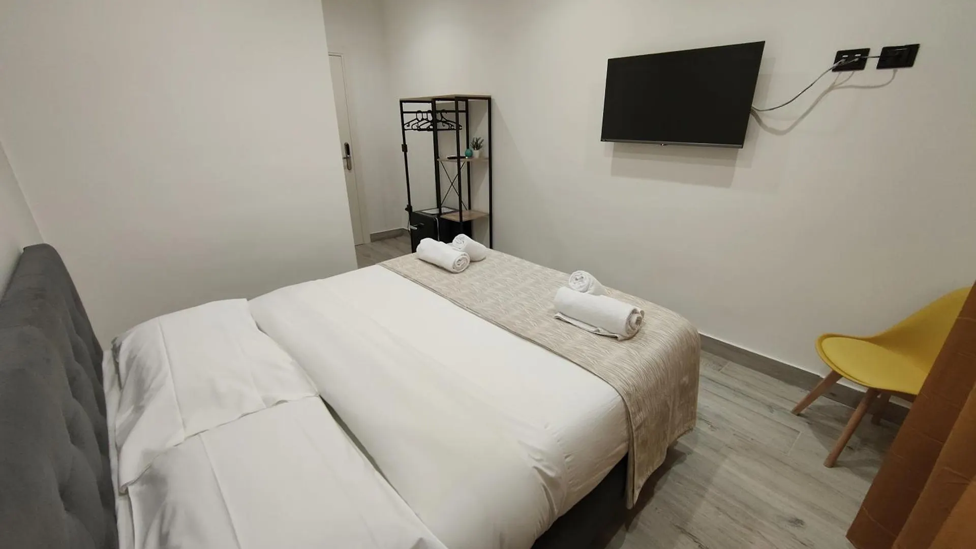 Sweet Rooms San Francesco Naples Guest house