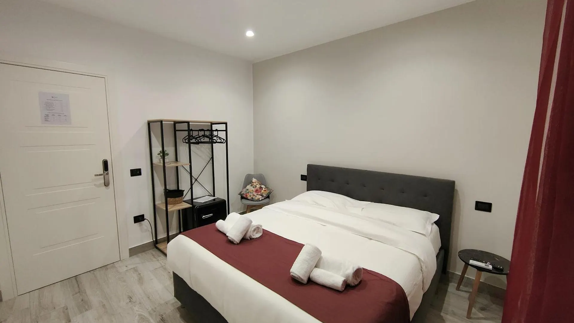 Sweet Rooms San Francesco Naples Guest house